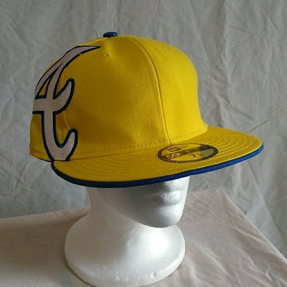 New Era Other - Yellow Atlanta Braves baseball cap